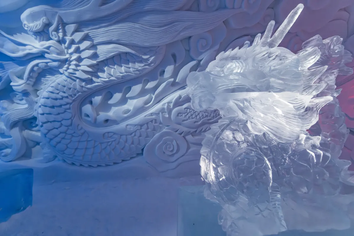 Art Suite Dragon of ICEHOTEL by Gao Hongyu & Guo Baiwei