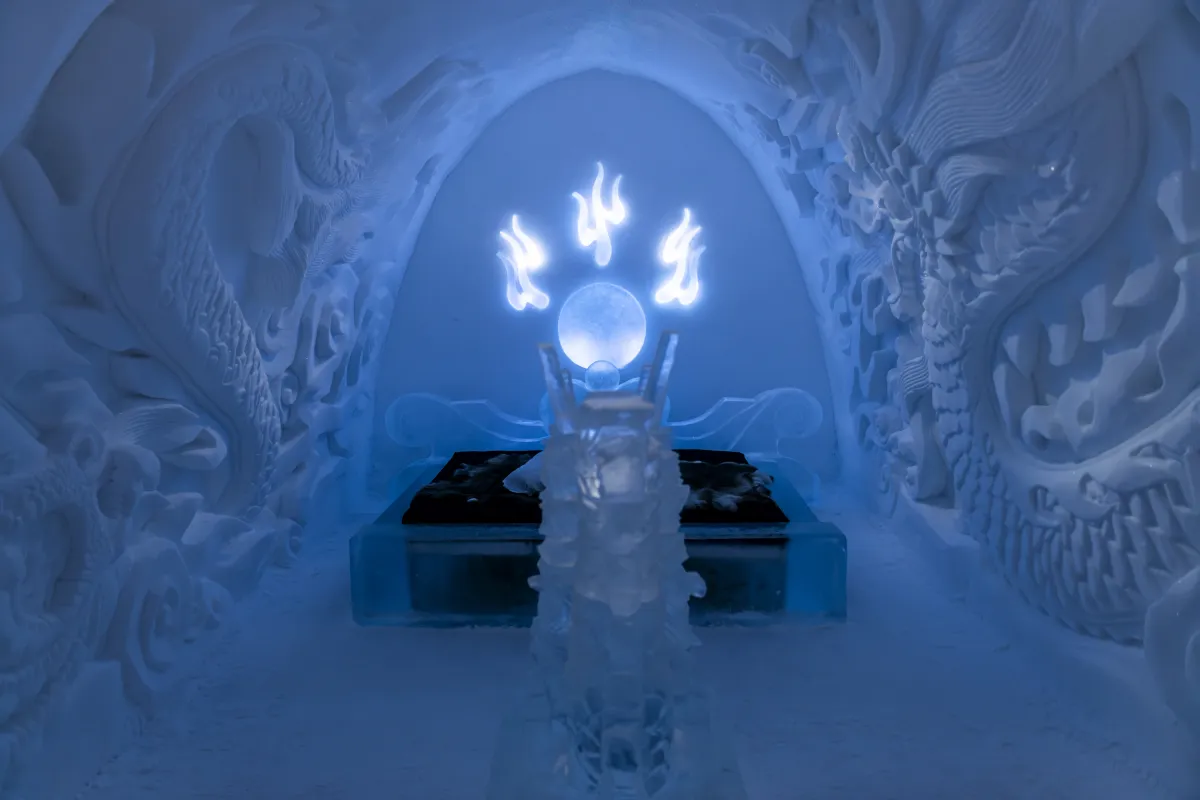 Art Suite Dragon of ICEHOTEL by Gao Hongyu & Guo Baiwei