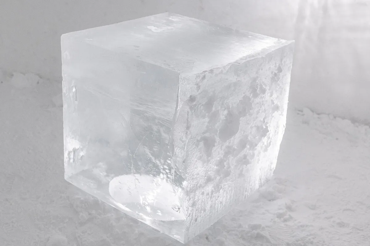 Art Suite Enclosed Space by Rob Harding & Timsam Harding