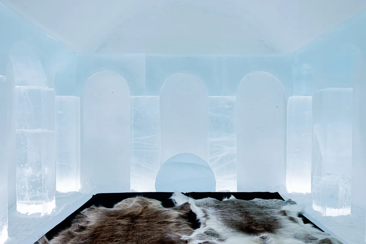 Art Suite Hidden Milan by Lukas Petko