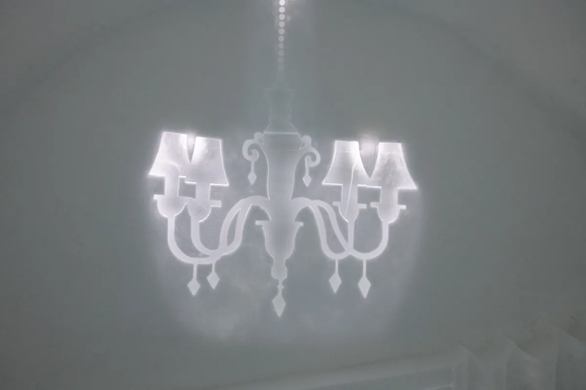 Art Suite MINUS 10 by Luc Voisin & Mathieu Brison