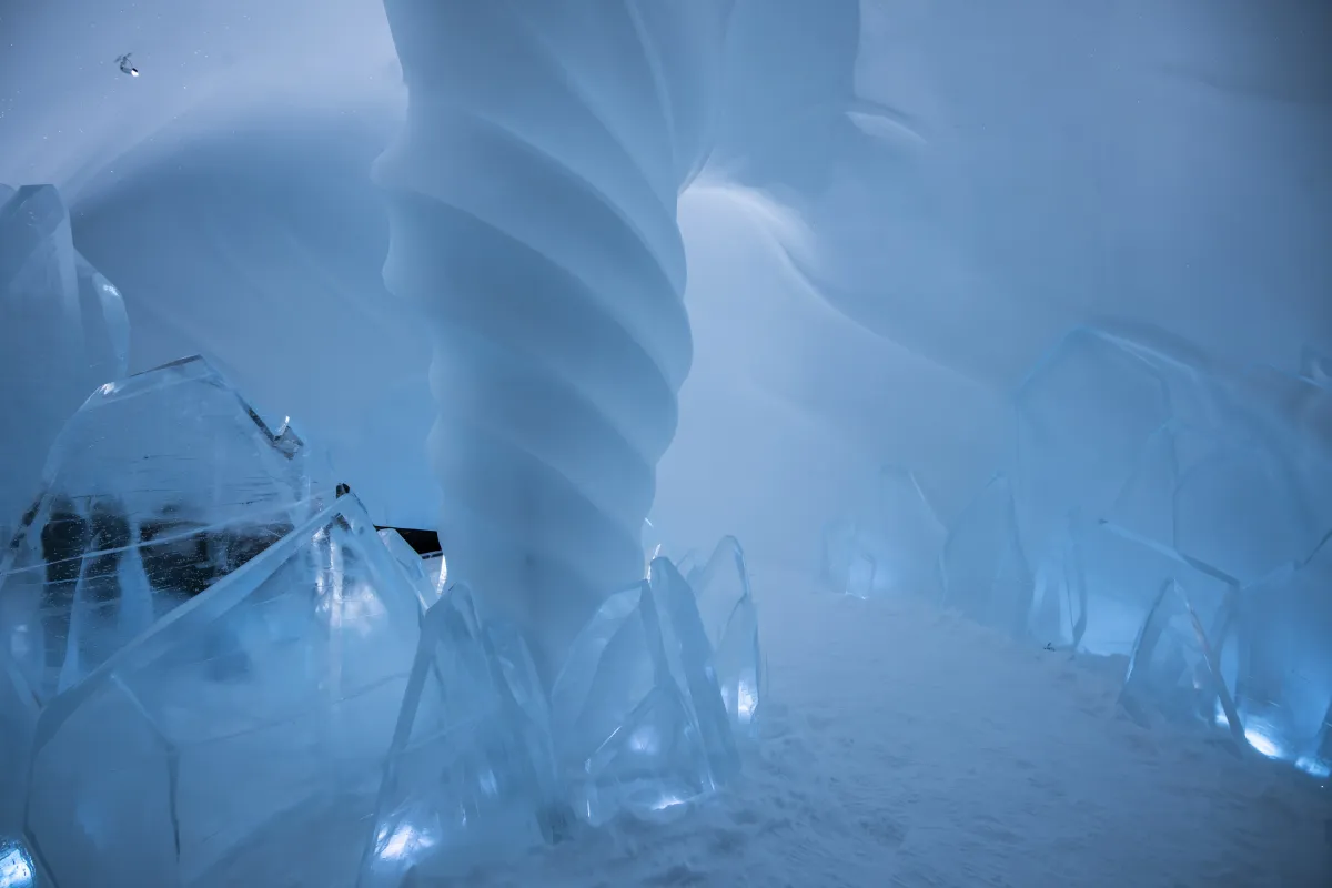 Art Suite Sweep Me Off My Feet by Elin Julin & Ida Mangsbo