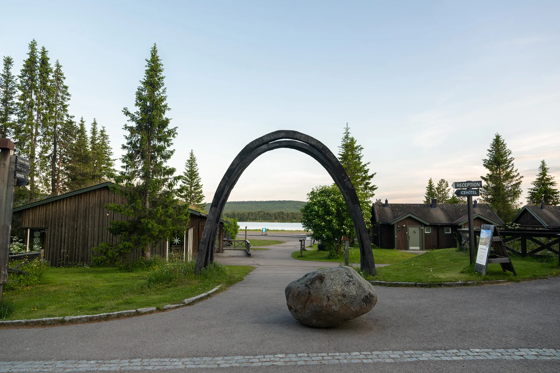 Free, Mark Armstrong, 2008