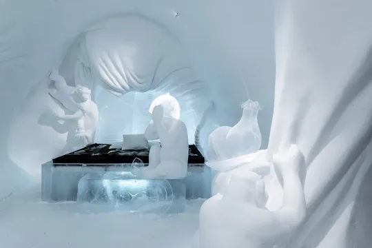 Art Suite Room Service by Tjåsa Gusfors & Ulrika Tallving