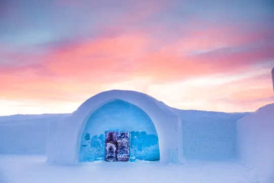 Icehotel 32 entrance
